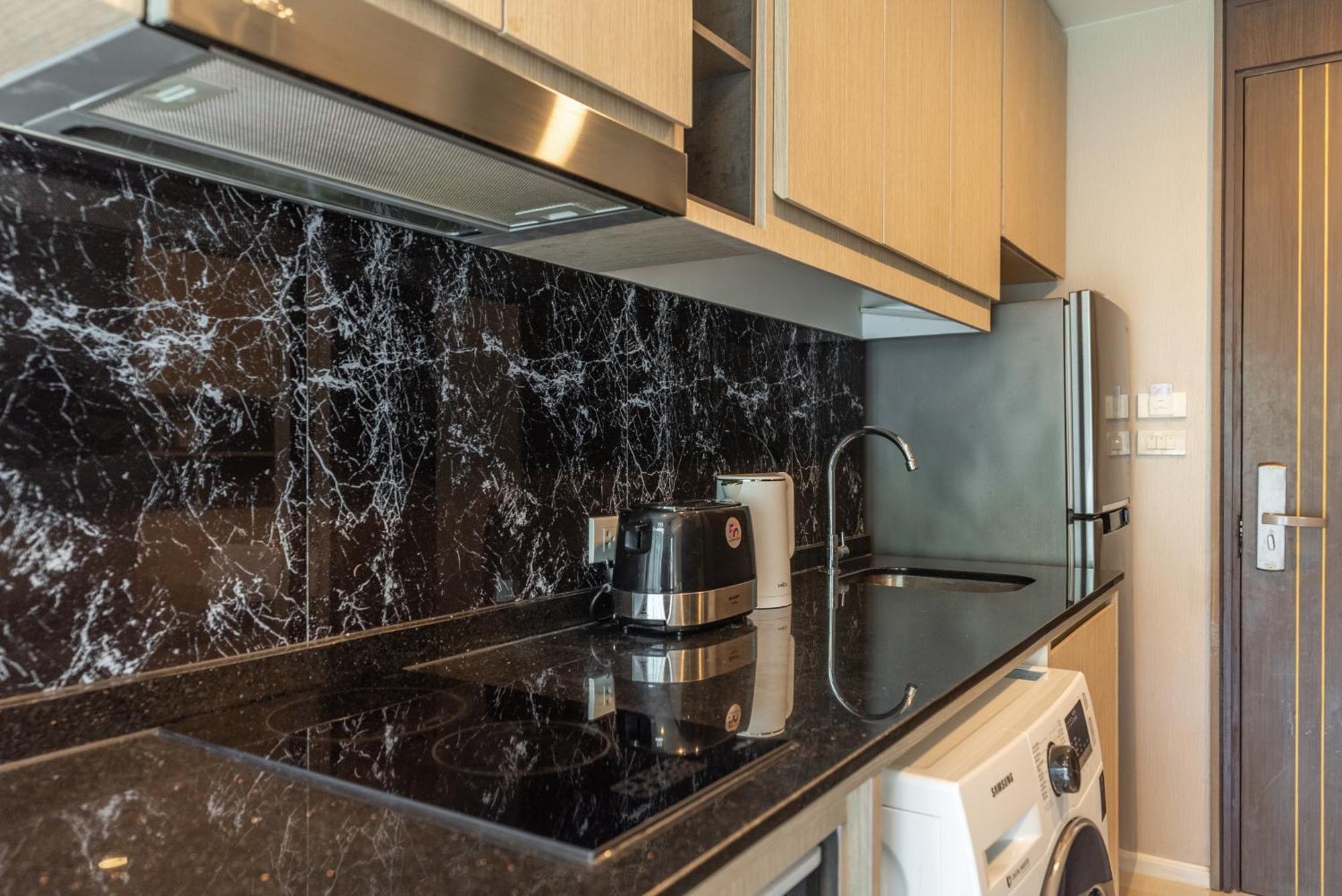 Panora Condo By Villacarte Surin Beach  Room photo